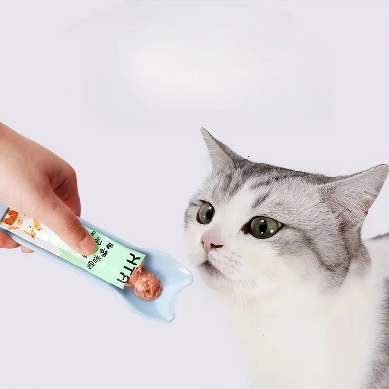 Cat Treat Squeeze Feeder Spoon | Lickable Wet Treat Dispenser